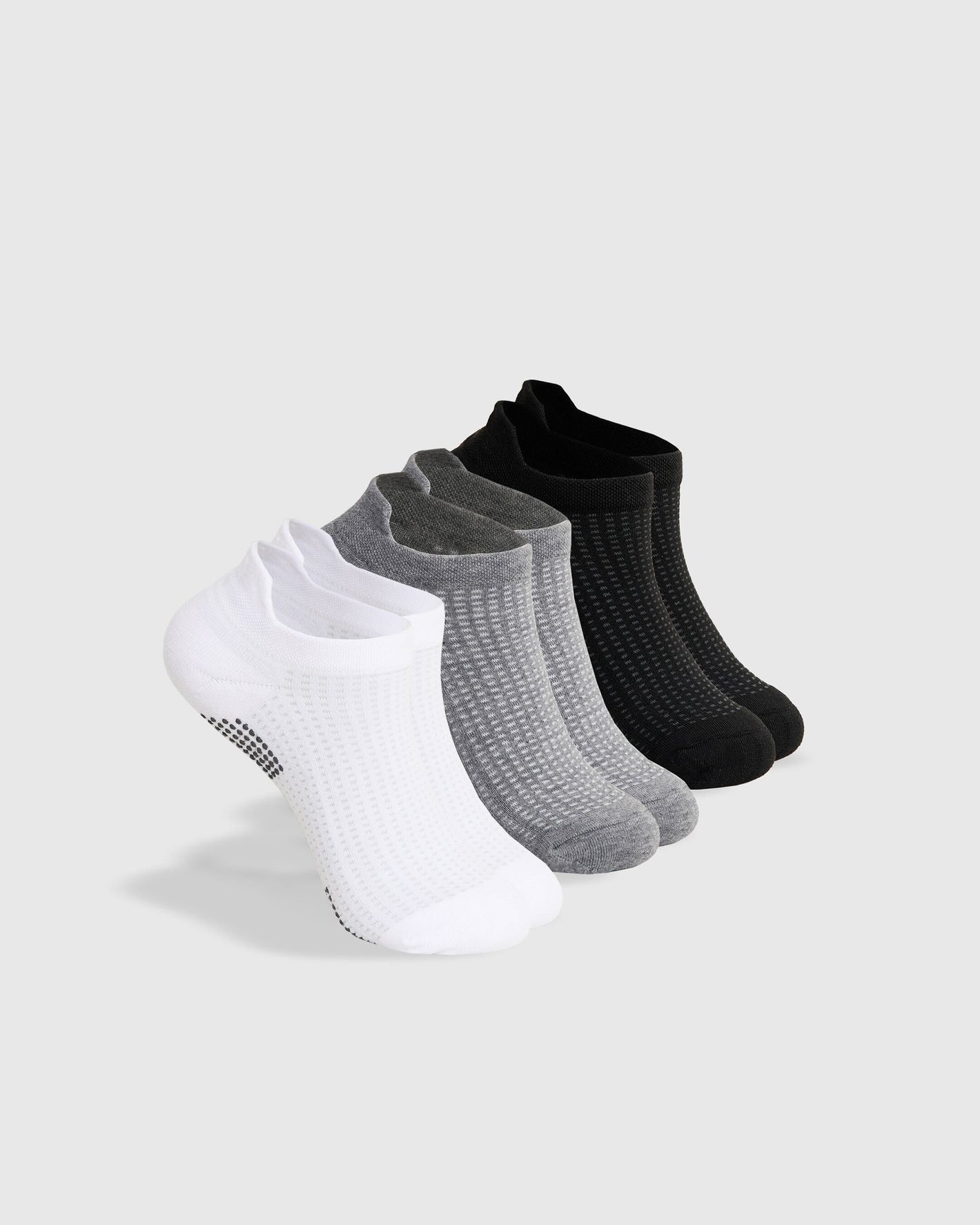 Combo Active Ankle Socks 3-Pack in white, gray, black, neatly arranged.