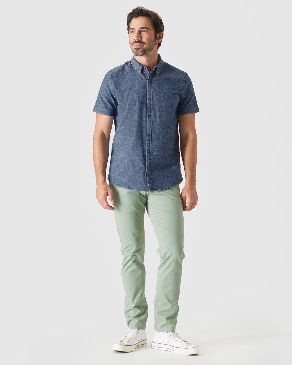 Medium Indigo Wash Short Sleeve Stretch Chambray Shirt