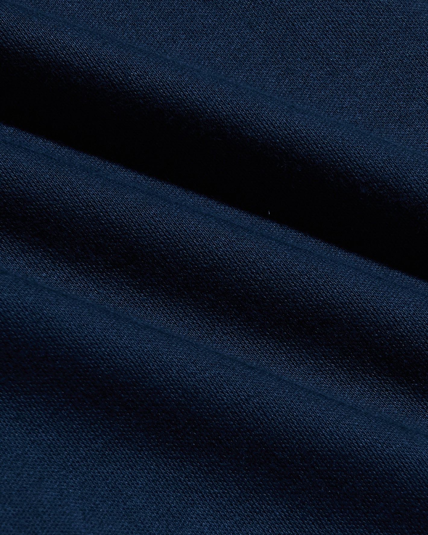 Carbon & Navy Tall Premium Pima V-Neck close-up, showcasing fine diagonal weave.