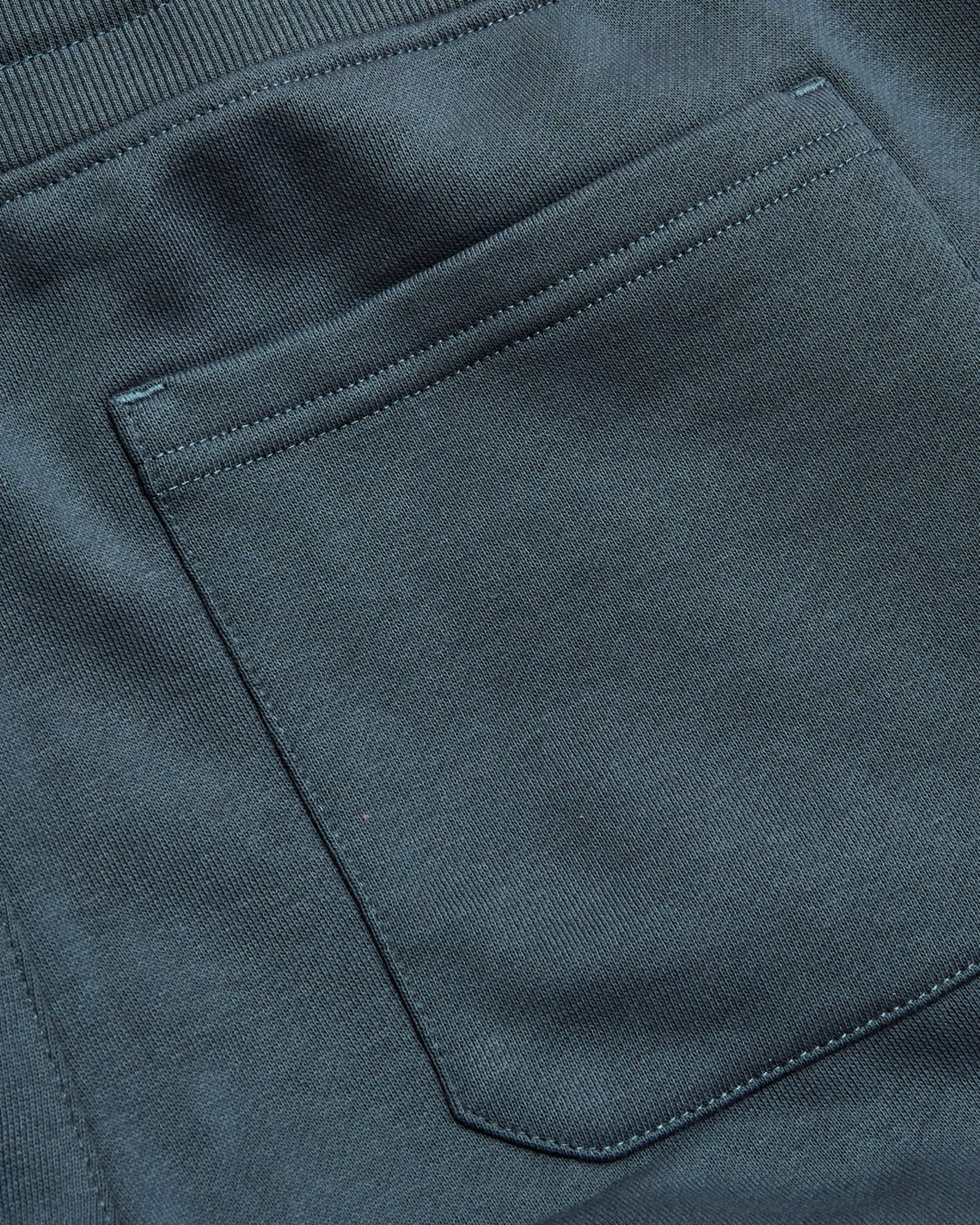 Neptune Half Zip Fleece Sweatshirt & Jogger 2-Pack with stitched patch pocket.