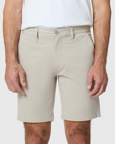 23 cm klassische Twill‑Shorts in Sandstone