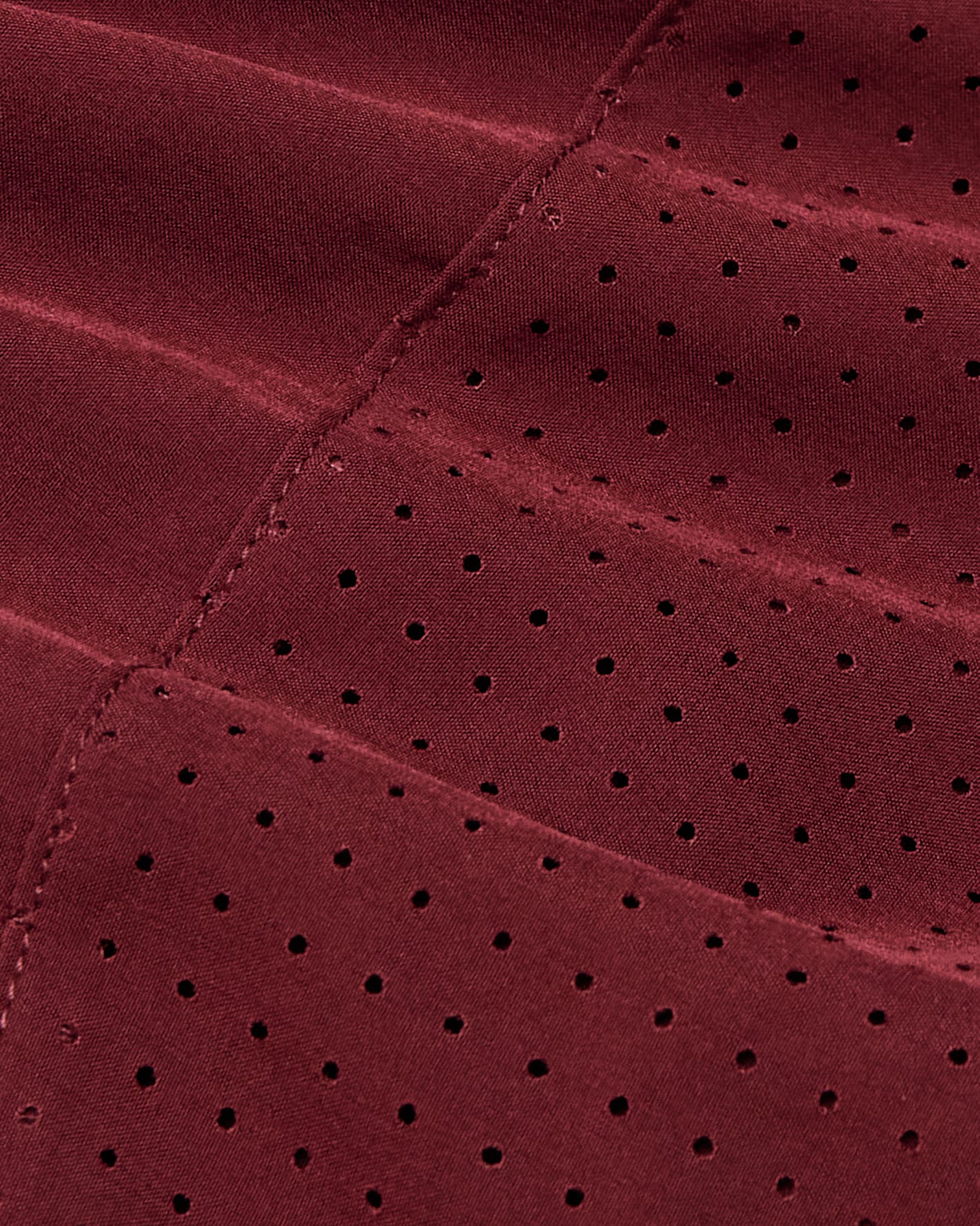 7 Auburn Active Training Shorts 2.0 with ventilated panels for breathability.