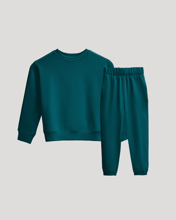 Girls Deep Emerald Slouch Pullover Crew & Relaxed Jogger set with ribbed cuffs.