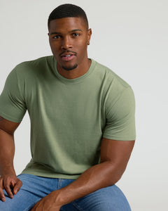True ClassicMan wearing Dark Heather Bay Green Tall Straight Hem Crew Neck T Shirt.
