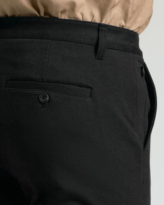 True ClassicBlack Slim Chino Pants 2.0 waistband, belt loop, back pocket, side seam.