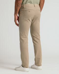 True ClassicKhaki Straight Chino Pants 2.0, worn with white sneakers.